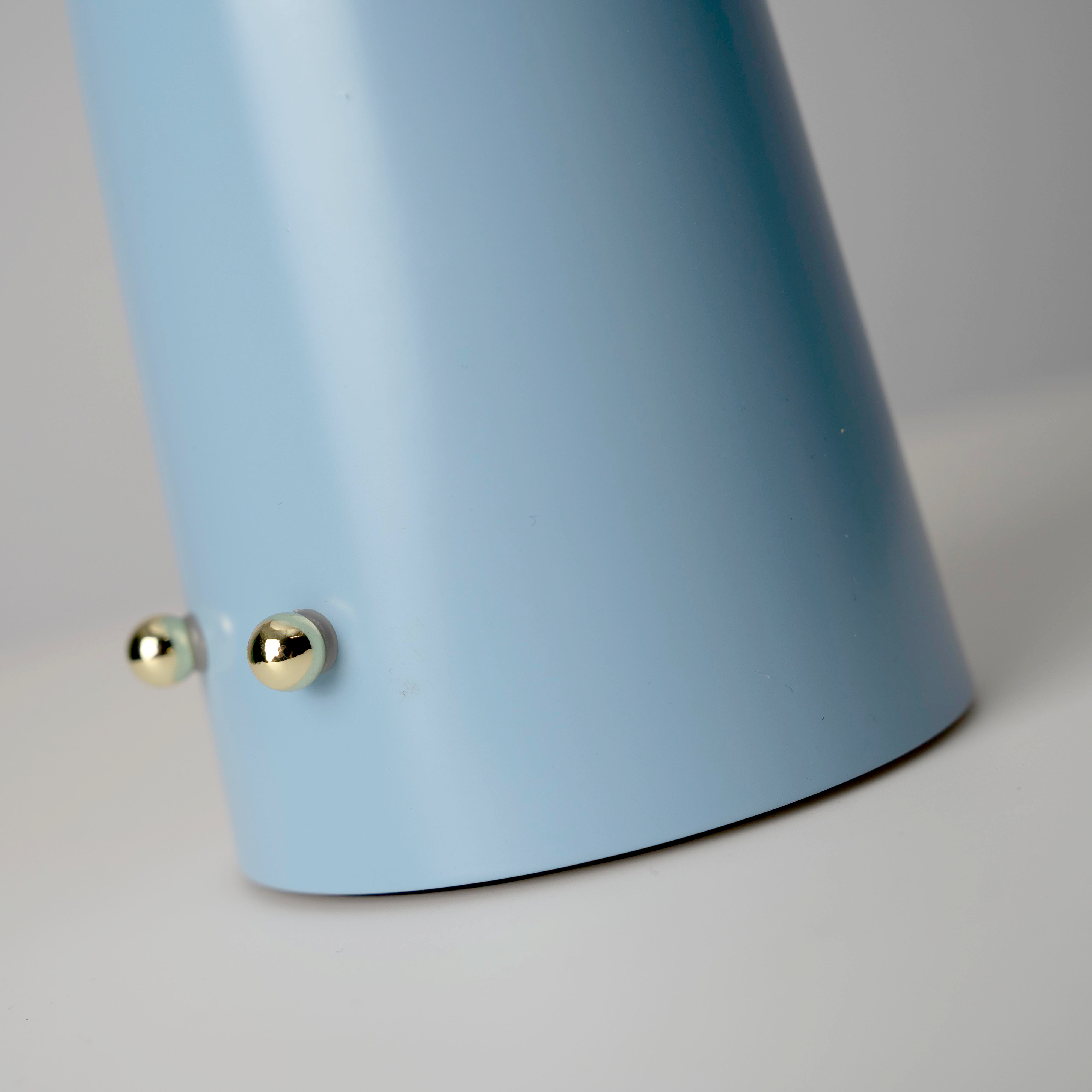 Owlpack x Si Balcón Merlot Cordless LED Table Lamp - Lifestyle